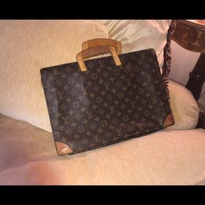 Louis Vuitton Women’s Briefcase